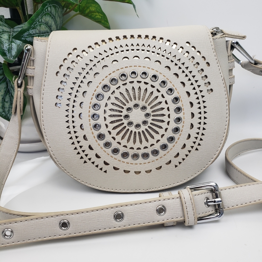 Chinese Laundry Crossbody Purse Tooled Grommets Gray Gold Silver 8 x 7